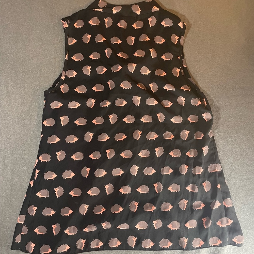 Black Poema unique Sleeveless blouse with hedgehogs
